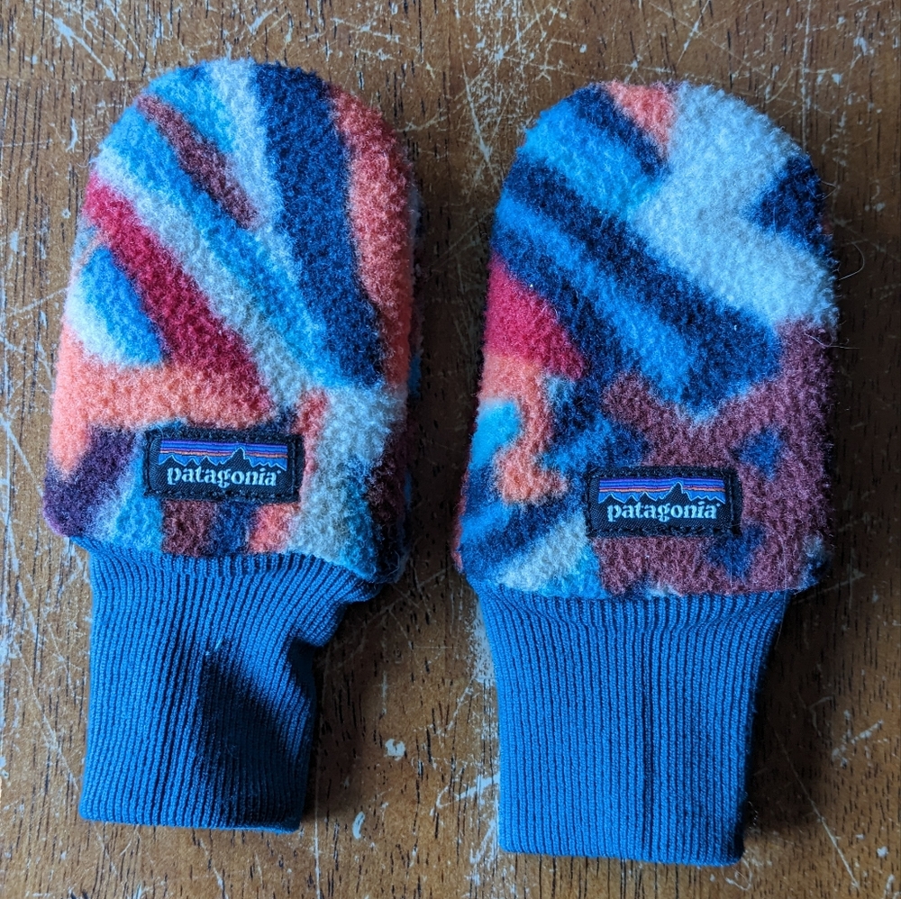 Patagonia Baby Pita Pocket Mittens